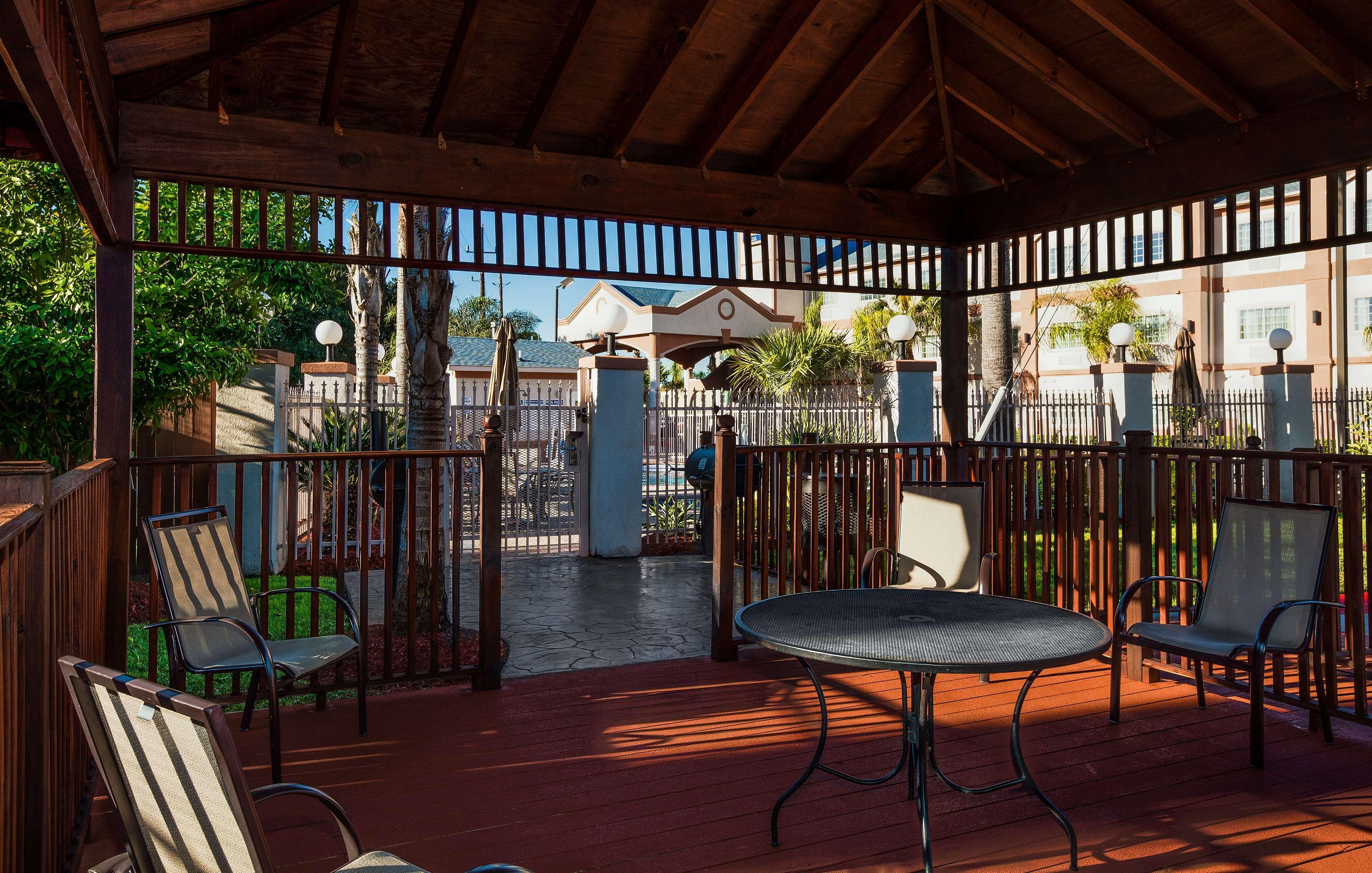 Best Western Plus Houston Atascocita Inn & Suites Humble Exterior foto